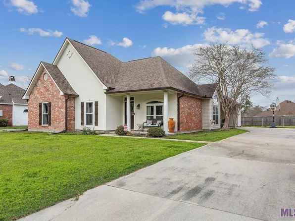 32440 Glenwood Dr, Denham Springs, LA 70706
