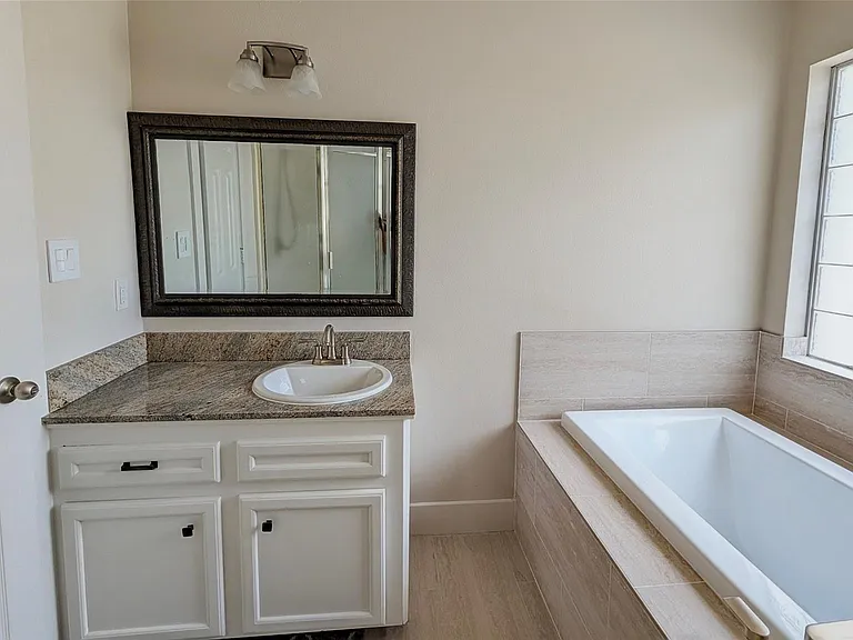12915 Blueberry Hl — Photo 16