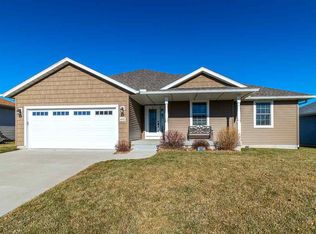 602 Rock Point Rd, Colona, IL 61241