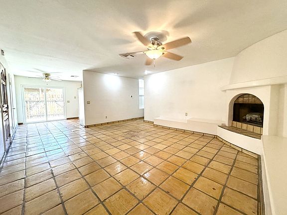 2nd image of 53070 Avenida Martinez
