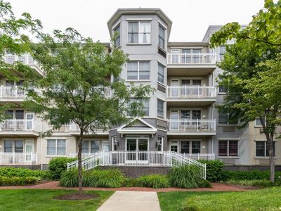 4 Constellation Pl APT 306, Jersey City, NJ, 07305