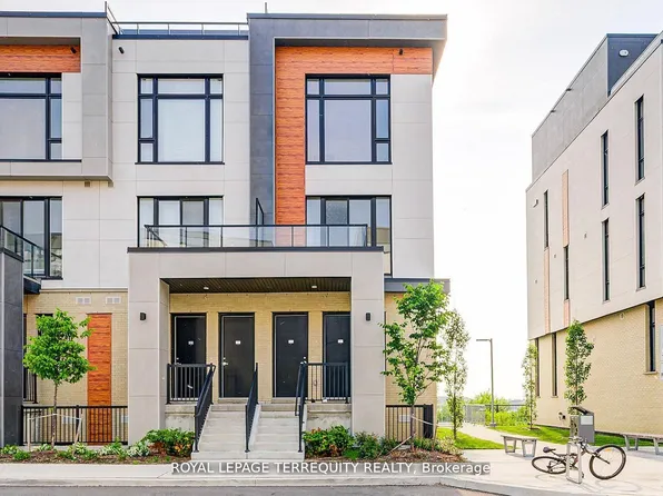 7 Steckley House Ln #601, Richmond Hill, ON L4S 0N1