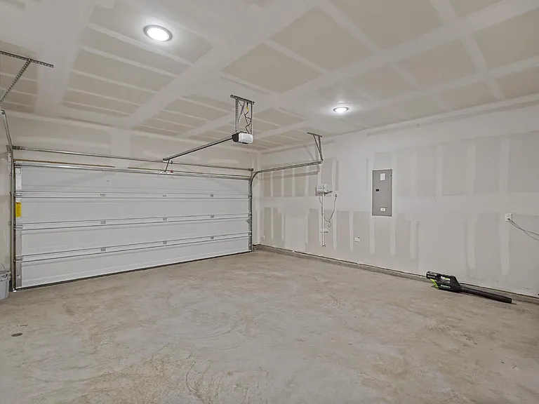 477 Rockstream Dr — Photo 28