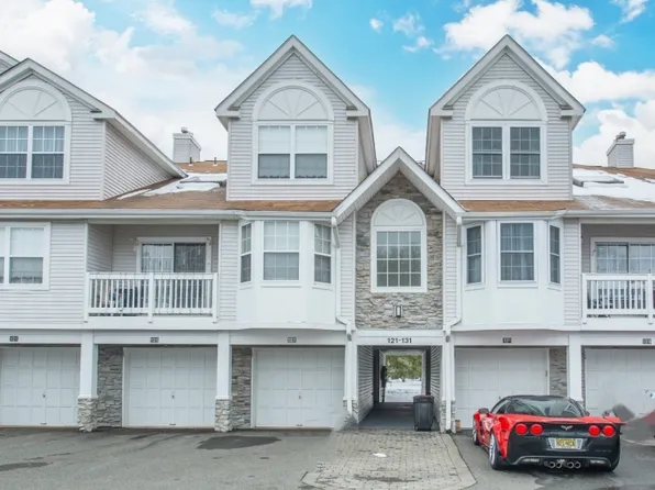 131 Autumn Ct, Roxbury Twp., NJ 07852