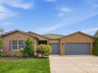 6196 Raven Rock Dr, Cherryville, NC 28037