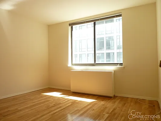 Rented by City Connections Realty | media 11