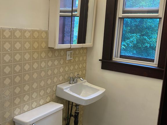 4th image of 171 Avenue A #25