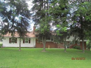 5251 State Route 82, Mantua, OH 44255