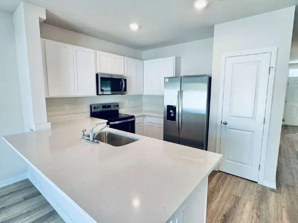 2755 Newbern Banks Dr, Bradenton, FL 34208