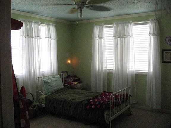 freont bedroom