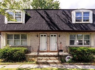 106 Pheasant Run Rd, Amherst, NY 14228