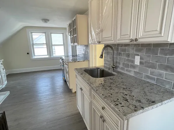 217 Hudson Place image 1 of 13