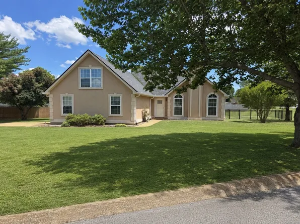 1240 Hunters Point Ln, Spring Hill, TN 37174