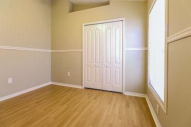 5th image of 11697 Fringetree Ct