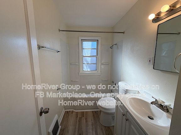 5th image of 202 Manning Ave