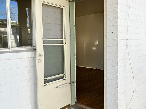 3rd image of 504 Princeton Dr SE #3