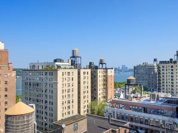 885 West End Avenue image 13 of 14