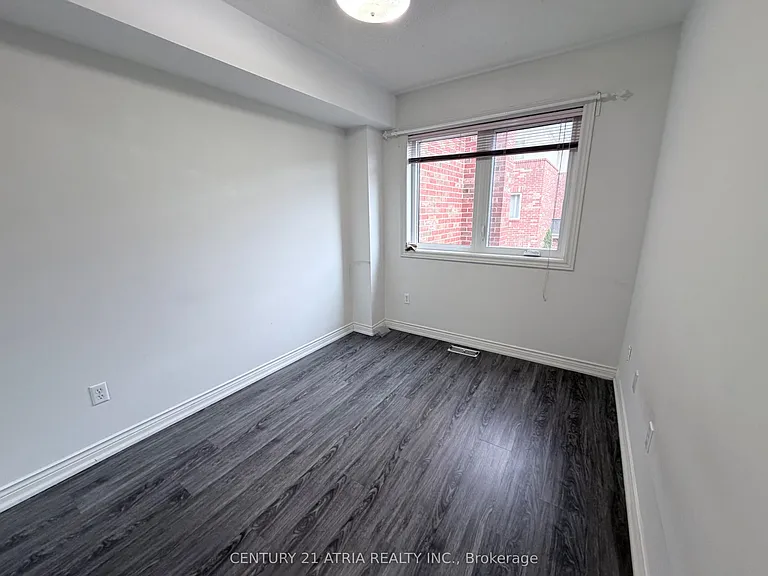 18 Clark Ave W #54 — Photo 11