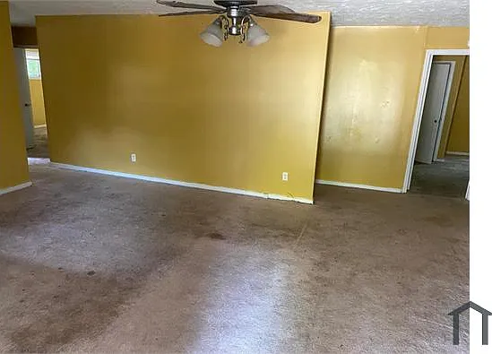 3 bed, $1,000 — Photo 3