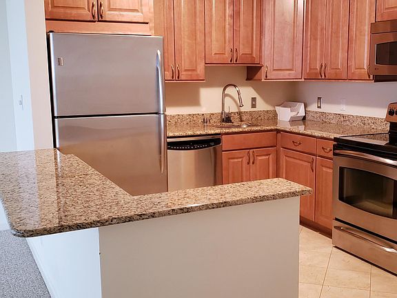 3rd image of 1660 N Prospect Ave Unit 1108
