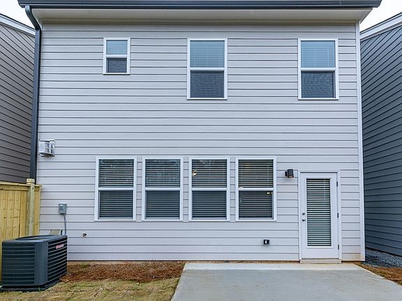 3rd image of 760 Belrose Dr #41