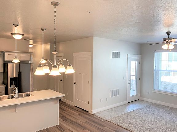 5th image of 1747 N Exchange Dr #102