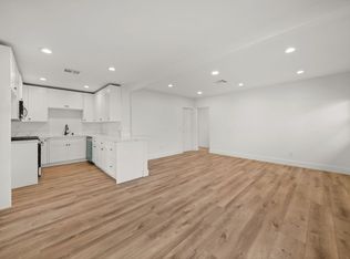 2028 W Spring St, Long Beach, CA 90810