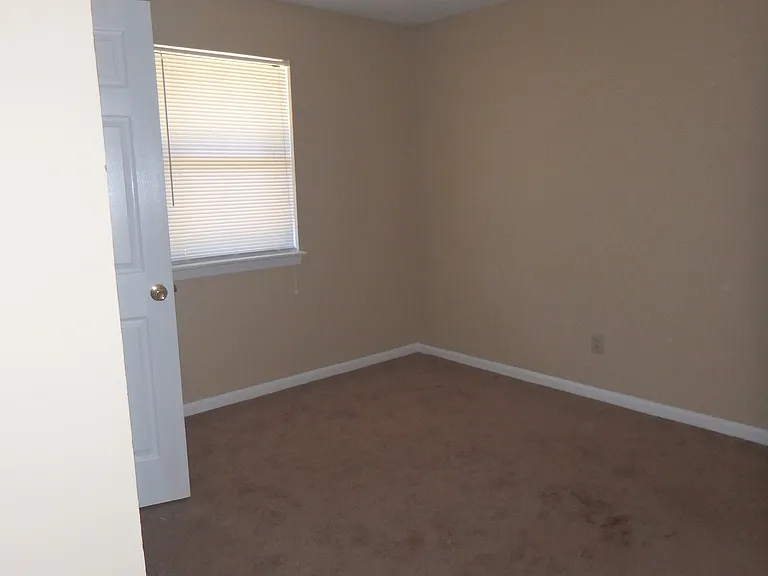 704-1 Patton Cir #9 — Photo 8