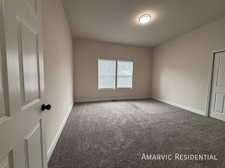106 Ridgeway St — Photo 6