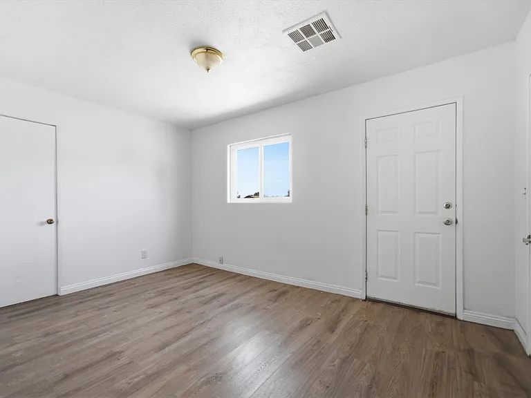 4851 W Avenue M #8 — Photo 12
