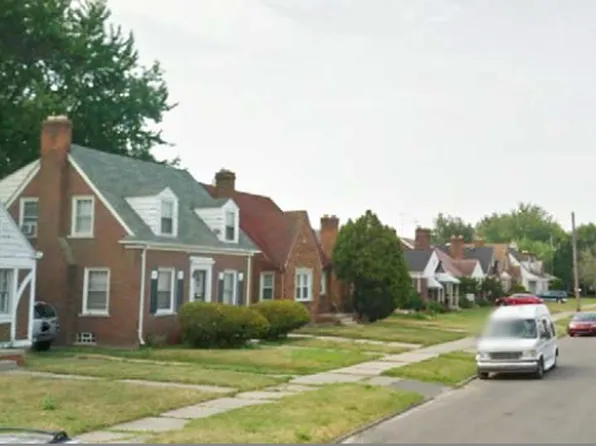 18484 Snowden St, Detroit, MI 48235