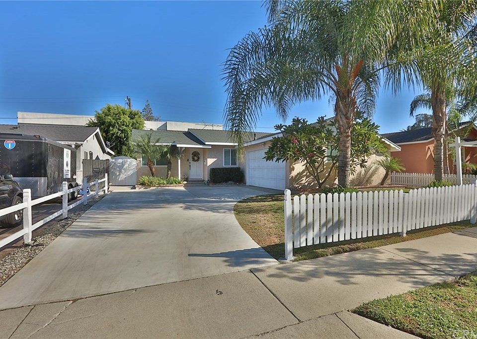 1st image of 10830 Archway Dr