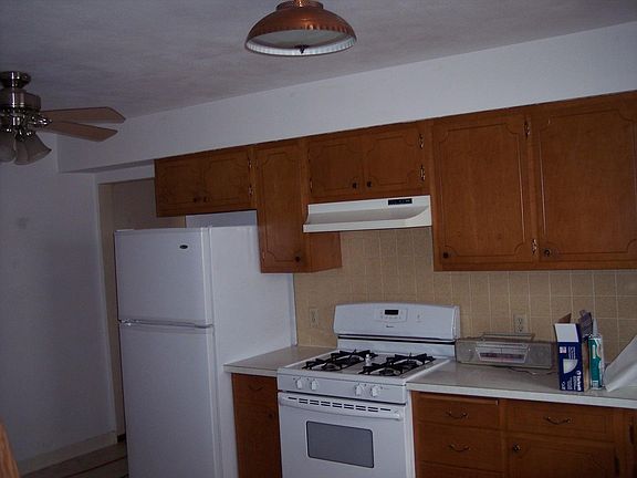 2nd image of 544 N Aldrich St