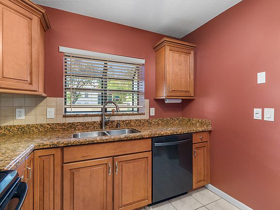 5th image of 1203 Congressional Way
