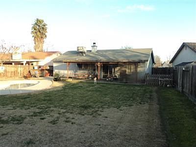 3rd image of 1132 Summer Field Dr