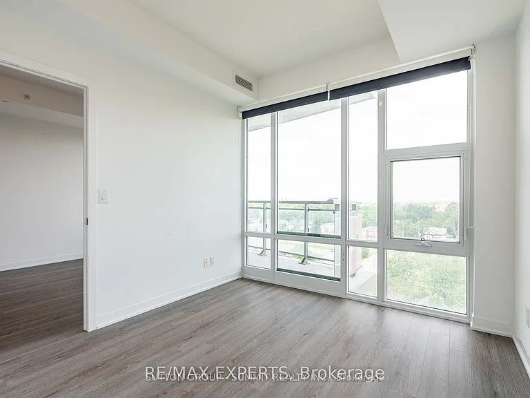 85 Duke St W #1003 — Photo 3