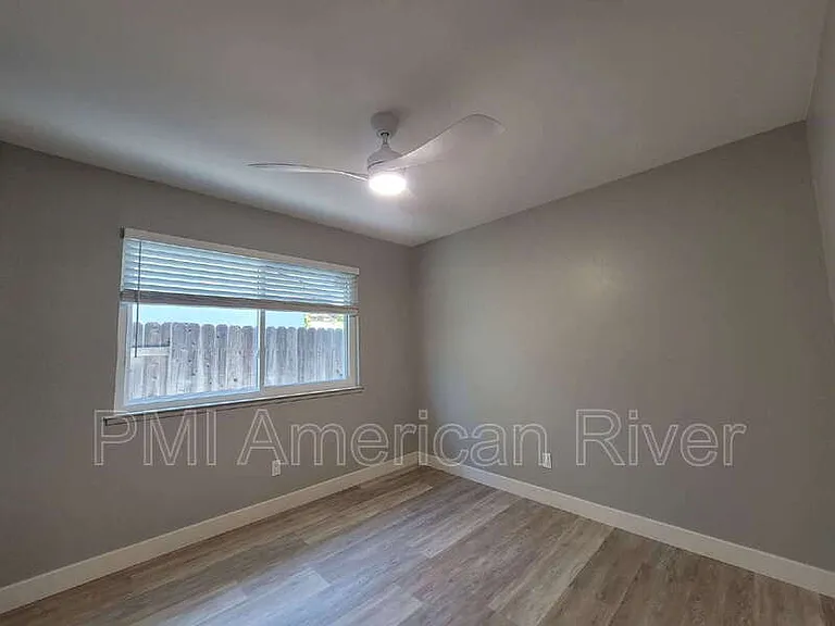 9275 Defiance Cir — Photo 8