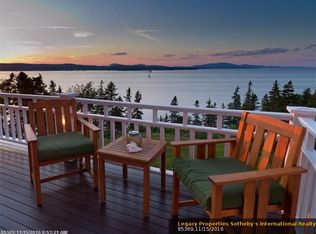 62 Weeks Rd, Owls Head, ME 04854