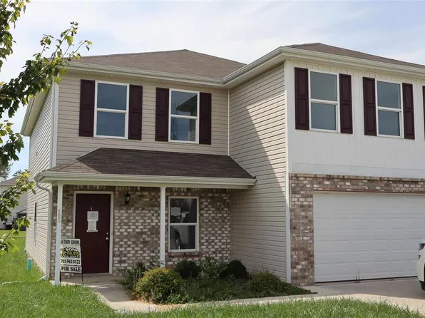 105 W Kenna Ln, Parker City, IN 47368