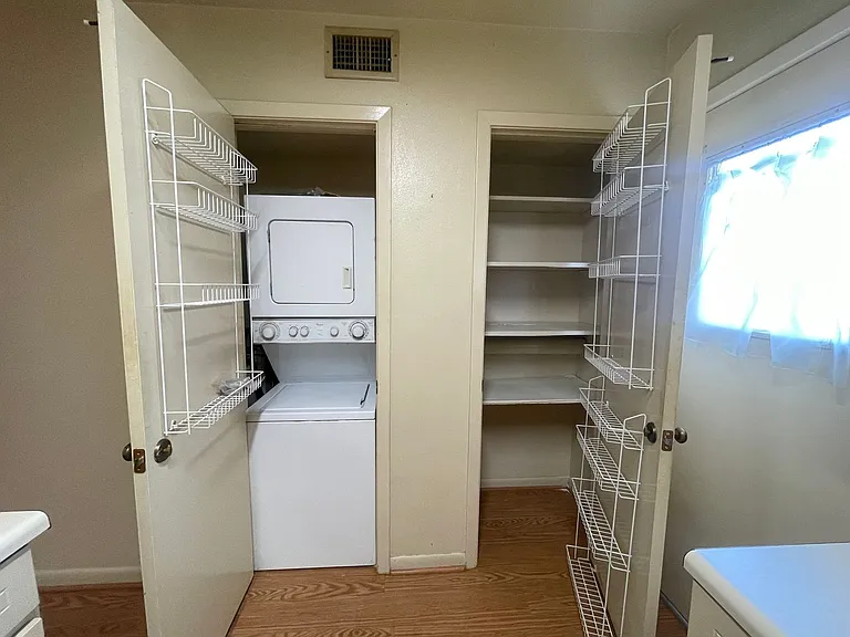 3820 Fairfield Ave #37 — Photo 10