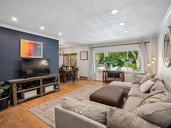 5th image of 917 14th St