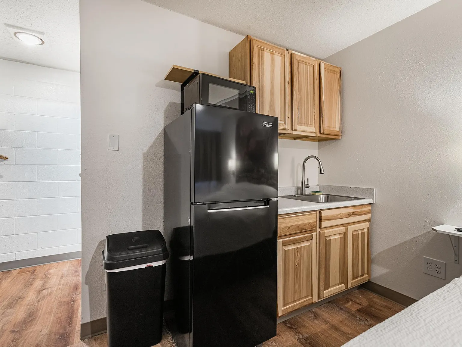 Studio, $1,095 — Photo 2
