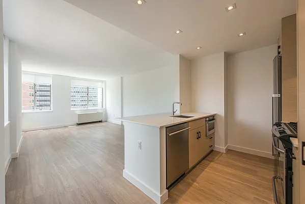 Rented by Greystar | media 3