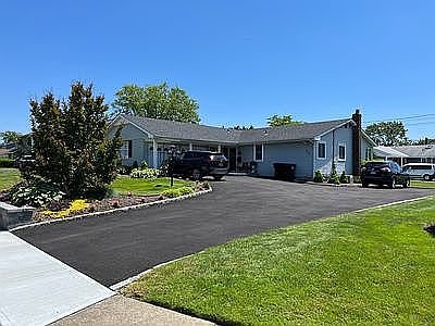 1st image of 300 Kimberly Pl