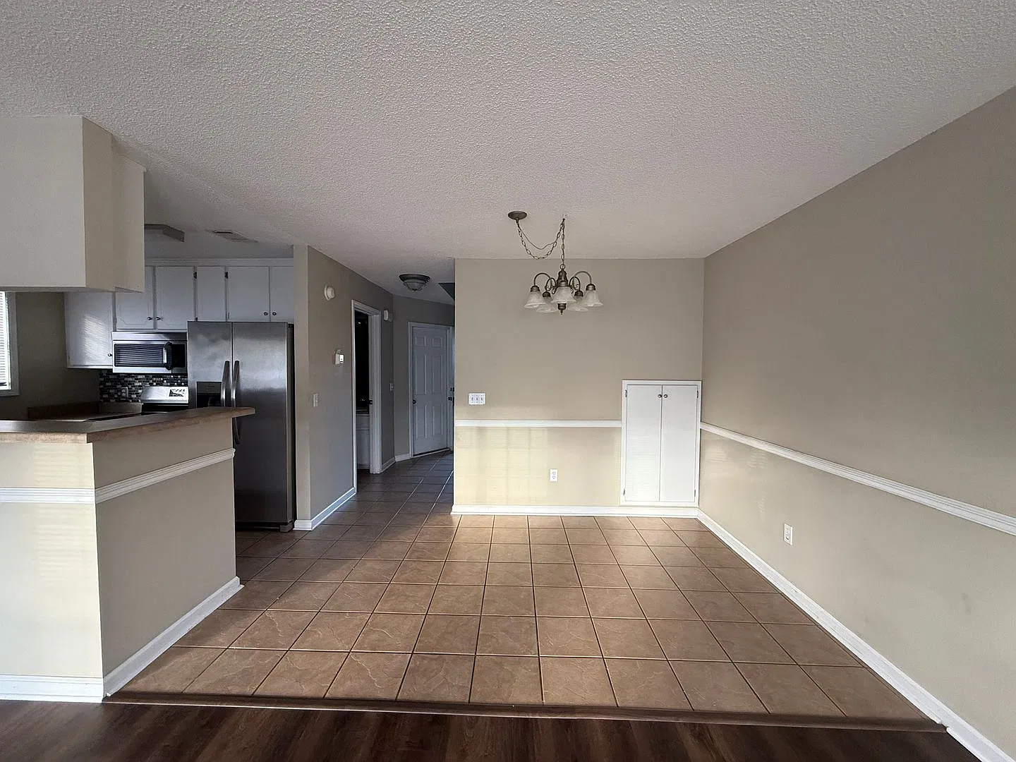 Available NOW - 112 N. Springivew Drive — Photo 4