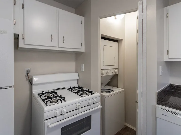 Colonial Ridge — Photo 119