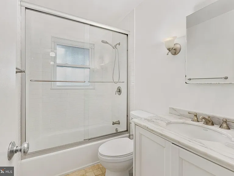 6901 Murray Ln — Photo 33
