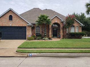 2725 Cedar Springs Ct, Bedford, TX 76021