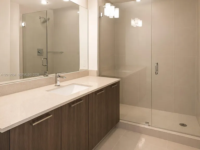 5300 Paseo Dr #405 — Photo 6