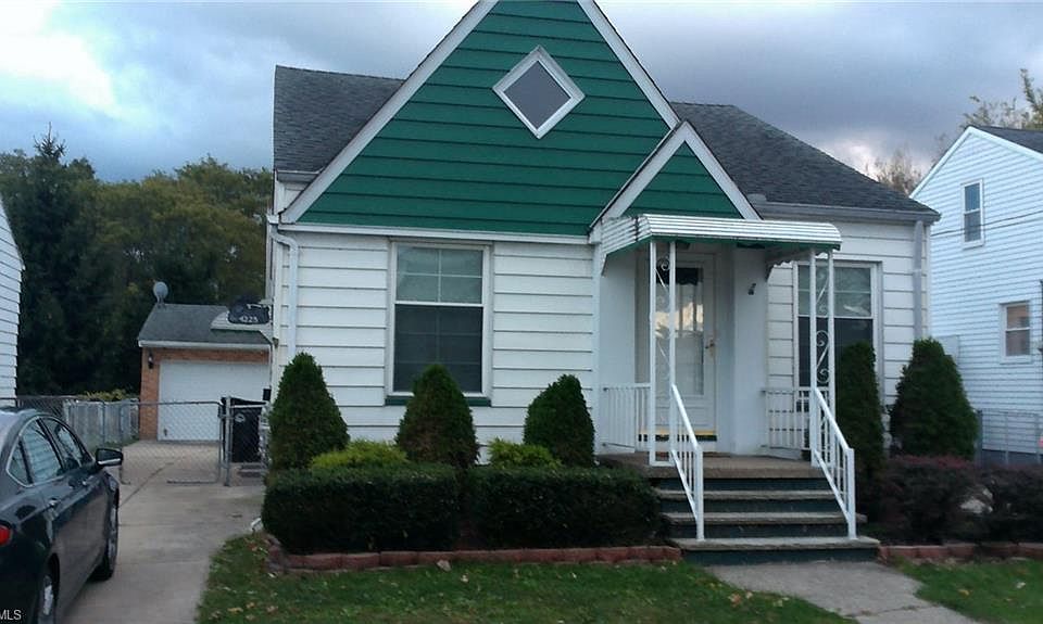 1st image of 4225 Oak Park Ave